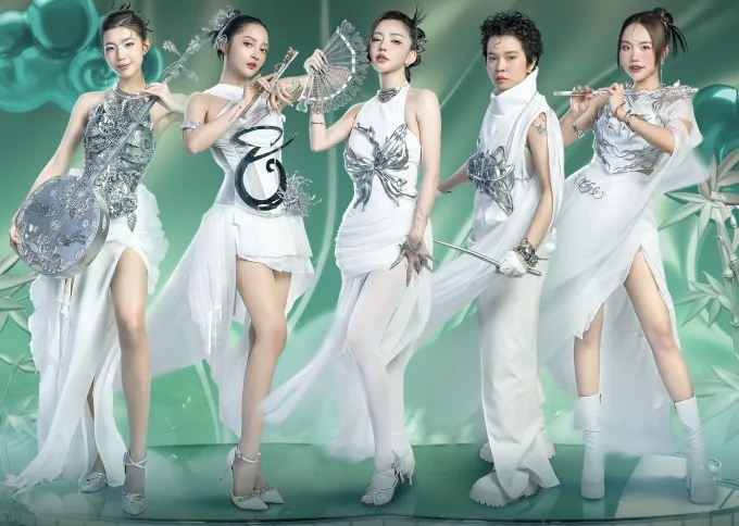 nang-tho-showbiz-ca-si-bich-phuong-nam-2026-bao-nhieu-tuoi-8