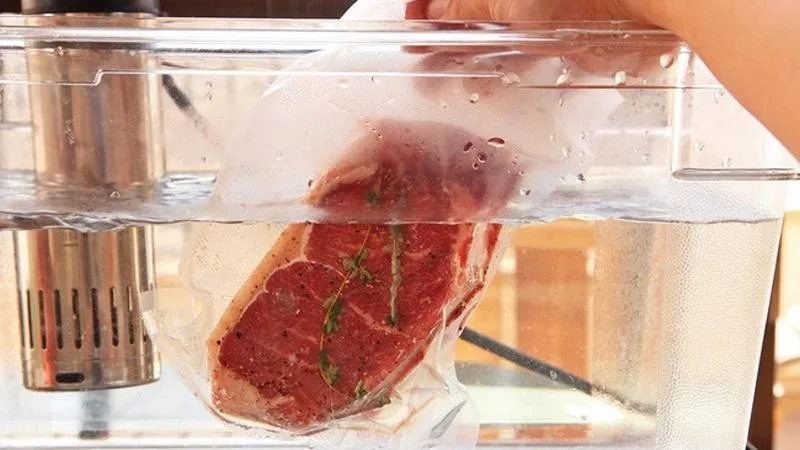 Cách rã đông thịt nhanh
