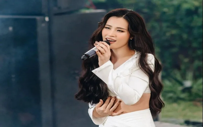 dong nhi sinh nam bao nhieu tieu su nu ca si hang dau vpop