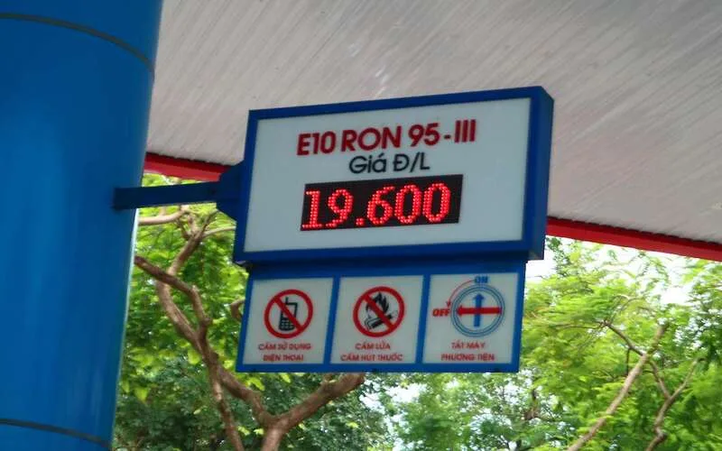 xang e10 khac gi ron 95 uu nhuoc diem can biet