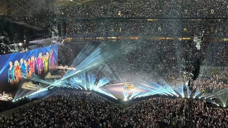 taylor swift la ai